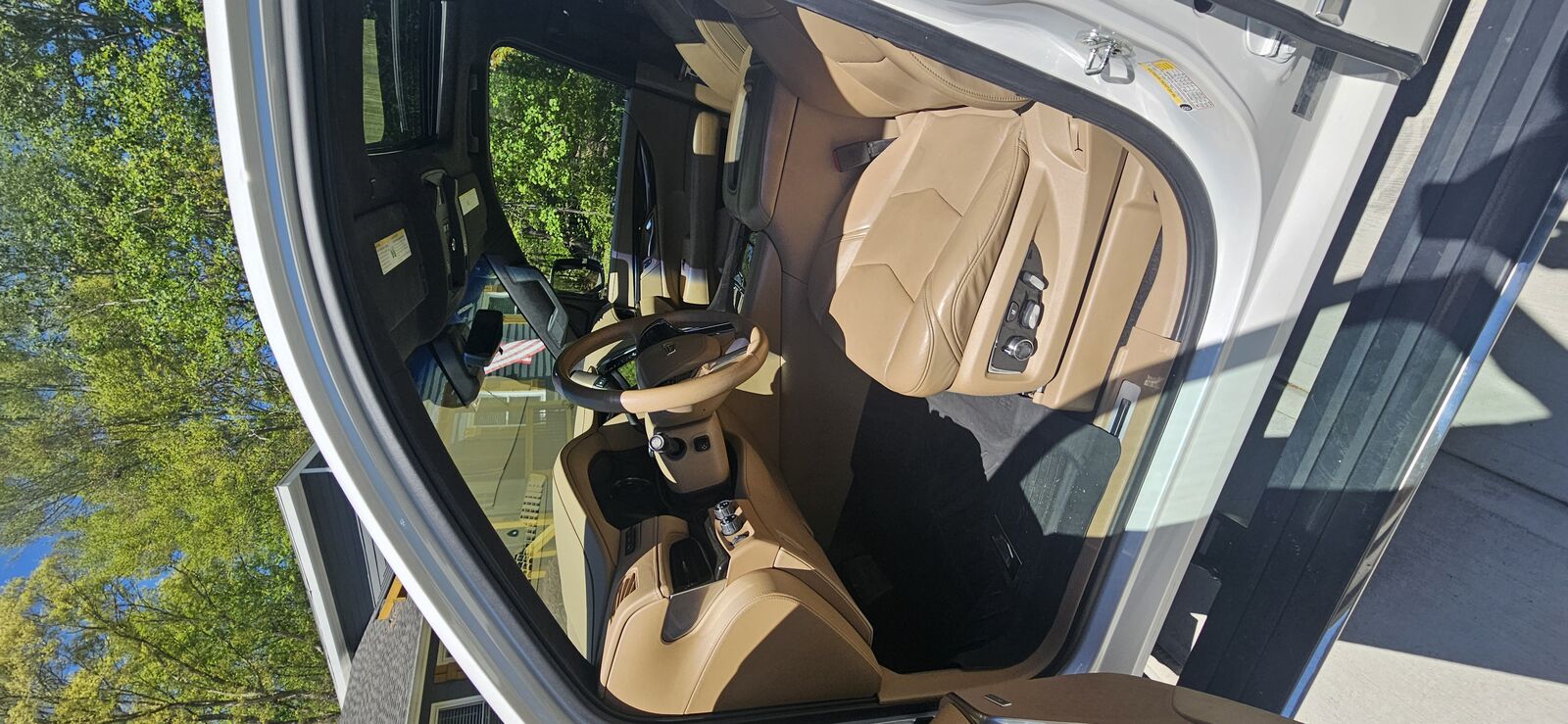 2020 CADILLAC Escalade ESV