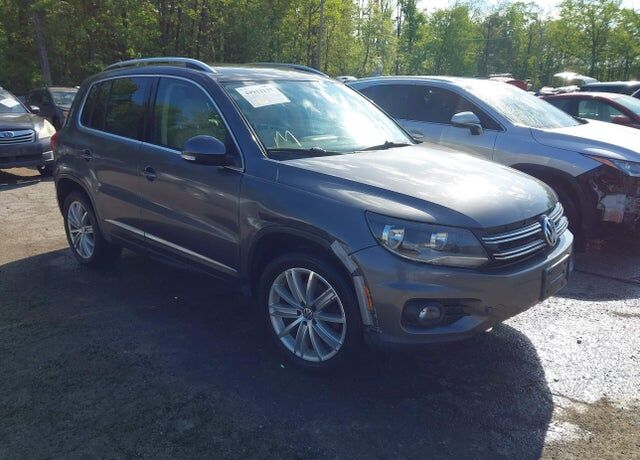 2013 VOLKSWAGEN Tiguan
