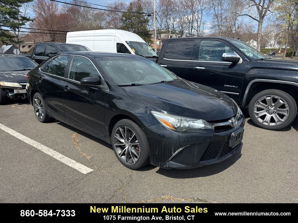 2015 TOYOTA Camry