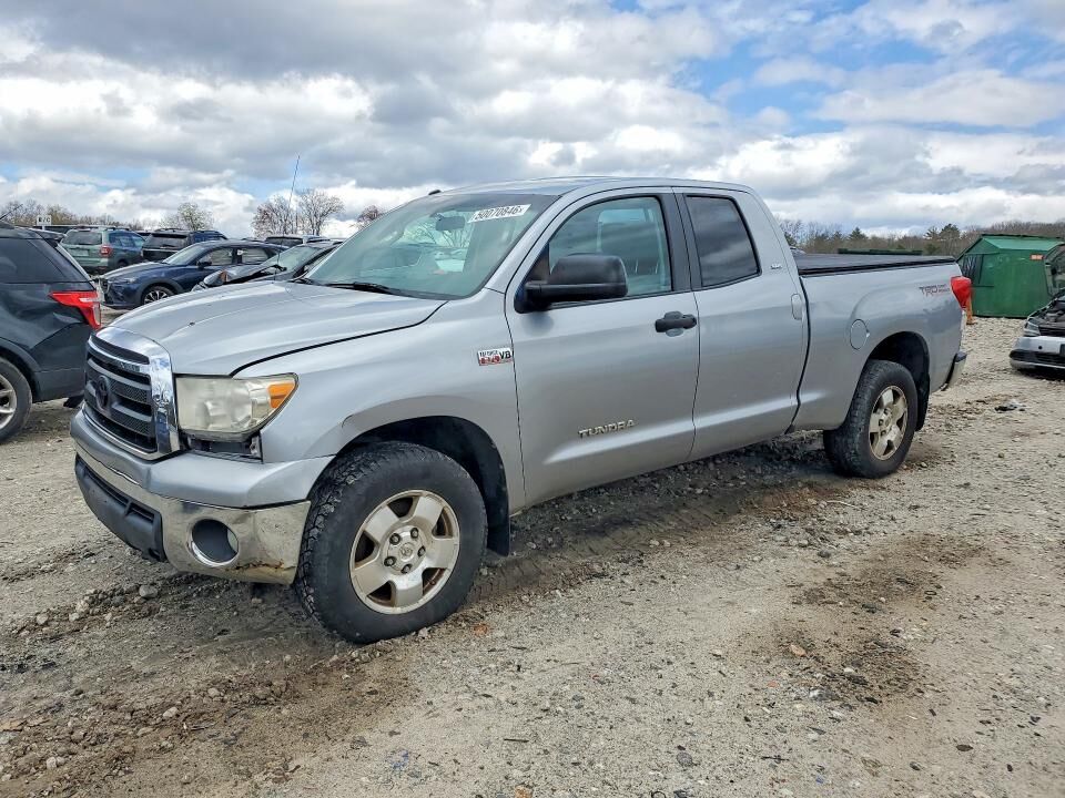 2010 TOYOTA Tundra