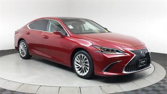 2019 LEXUS ES
