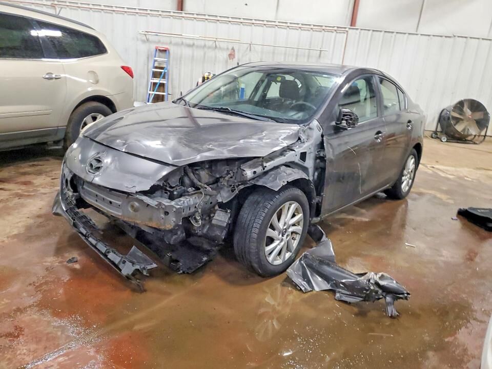 2013 MAZDA Mazda3