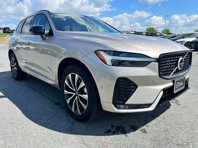2023 VOLVO XC60