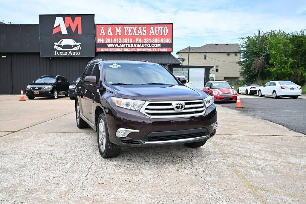 2011 TOYOTA Highlander