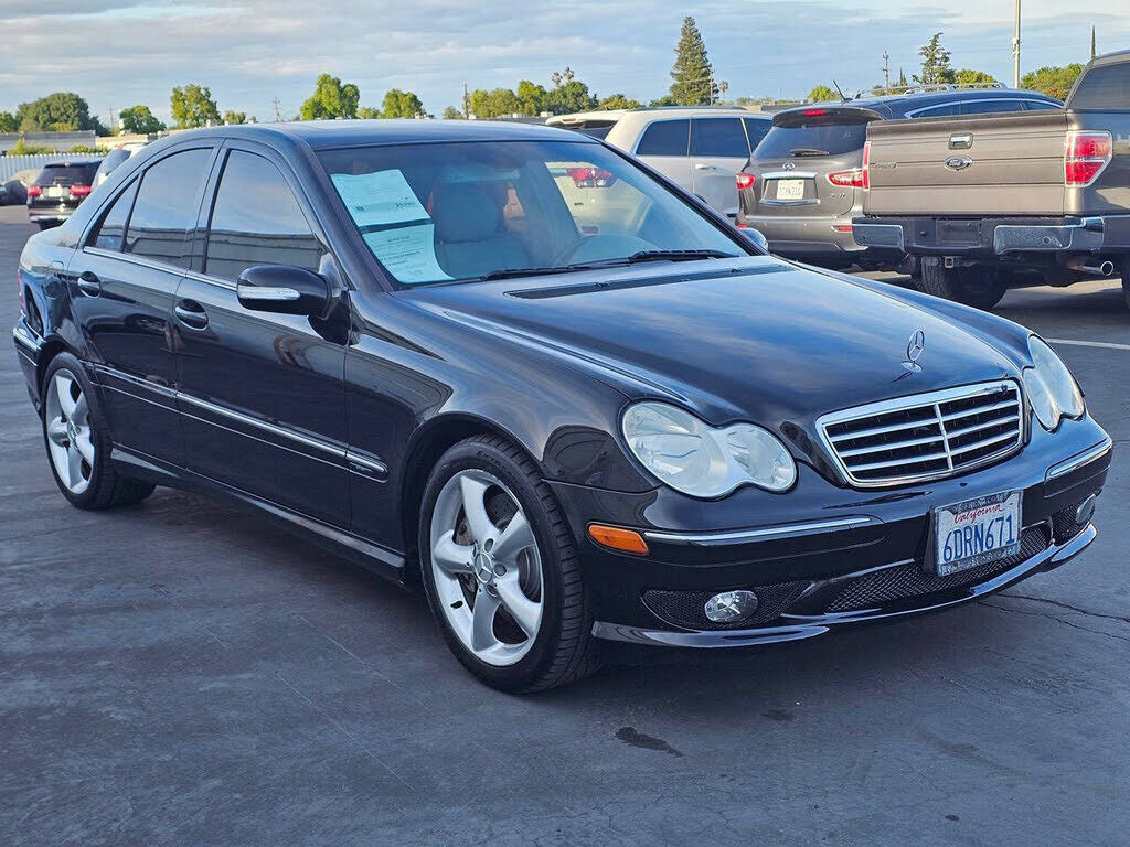 2005 MERCEDES-BENZ C-Class