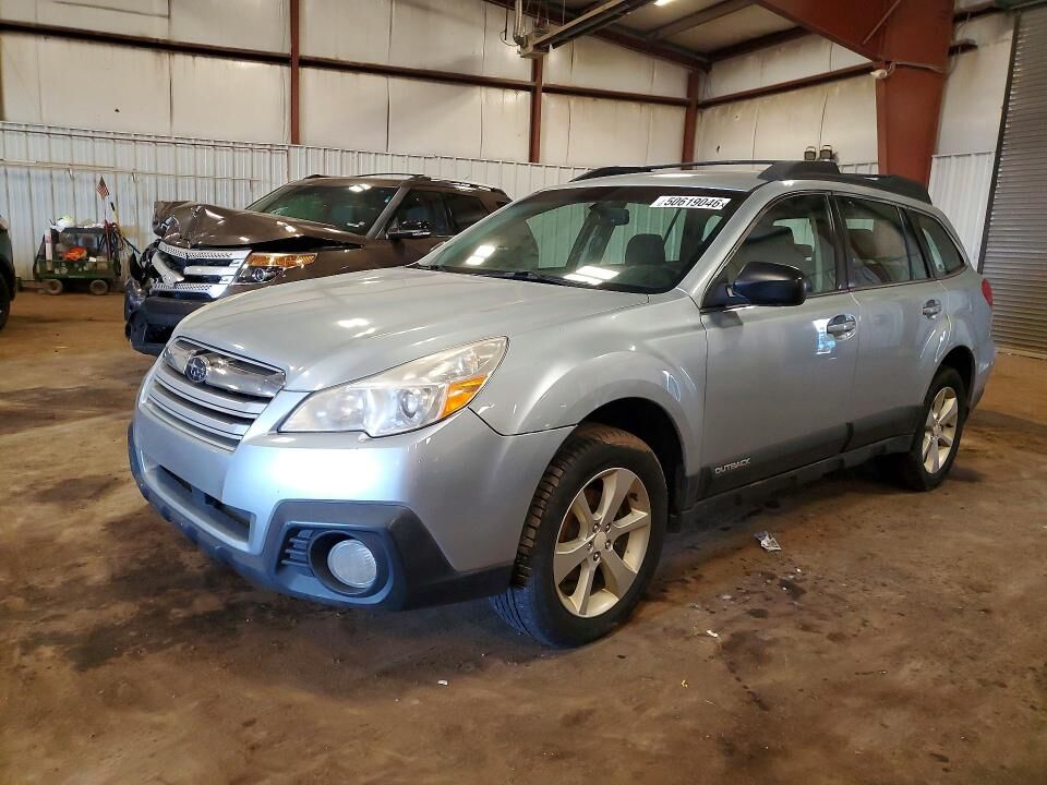 2014 SUBARU Outback