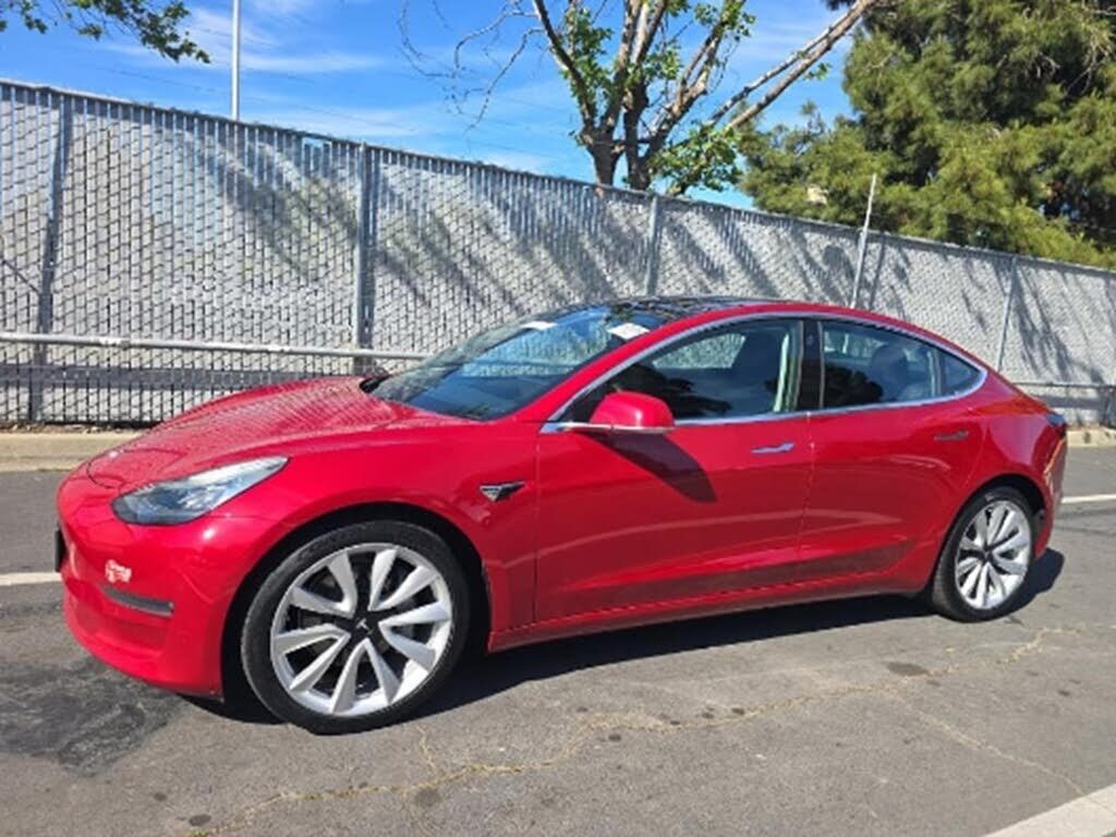 2018 TESLA Model 3