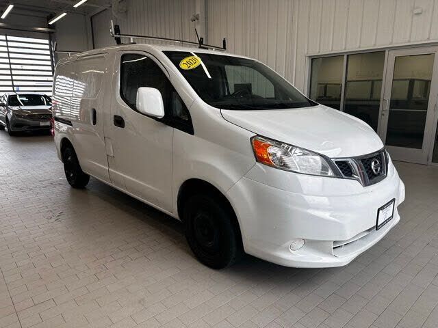 2020 NISSAN NV200