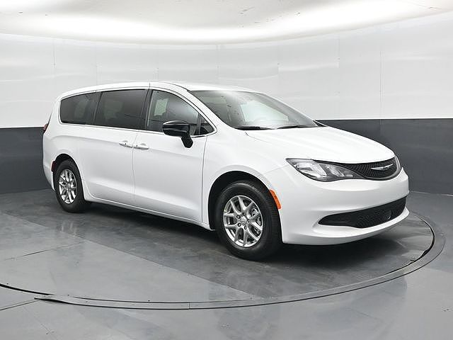 2026 CHRYSLER Voyager