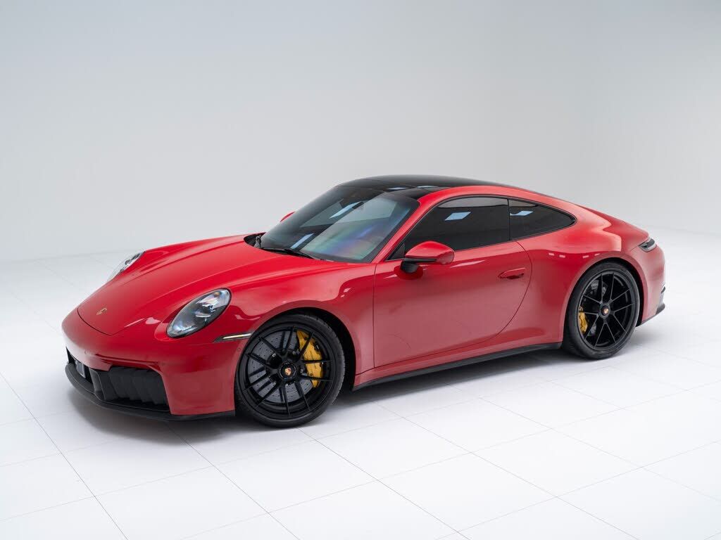 2025 PORSCHE 911