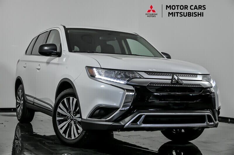 2019 MITSUBISHI Outlander