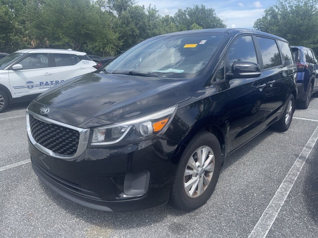 2016 KIA Sedona