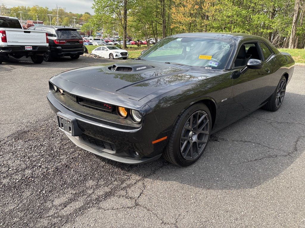 2016 DODGE Challenger