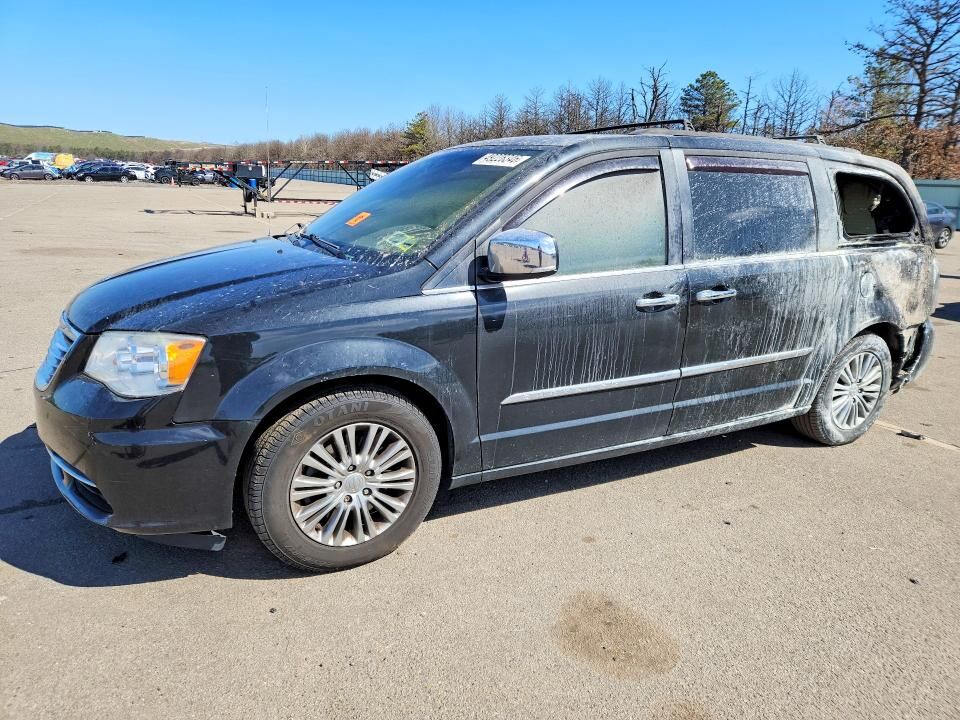 2014 CHRYSLER Town and Country