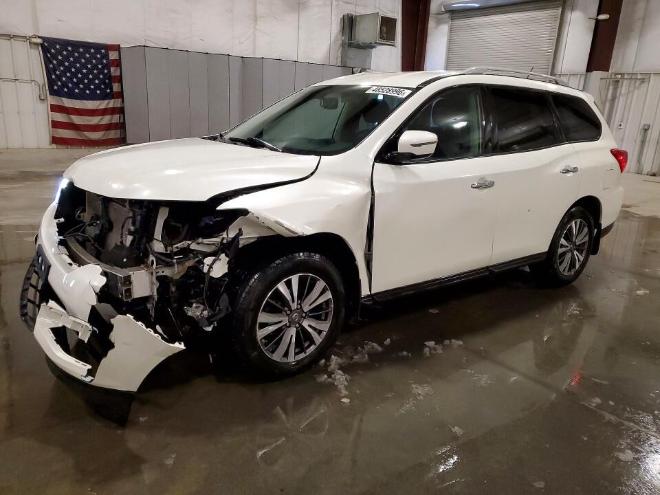 2017 NISSAN Pathfinder