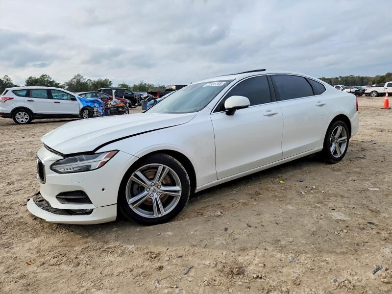 2018 VOLVO S90