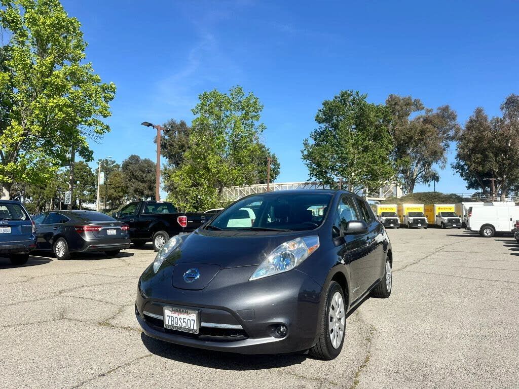 2013 NISSAN Leaf
