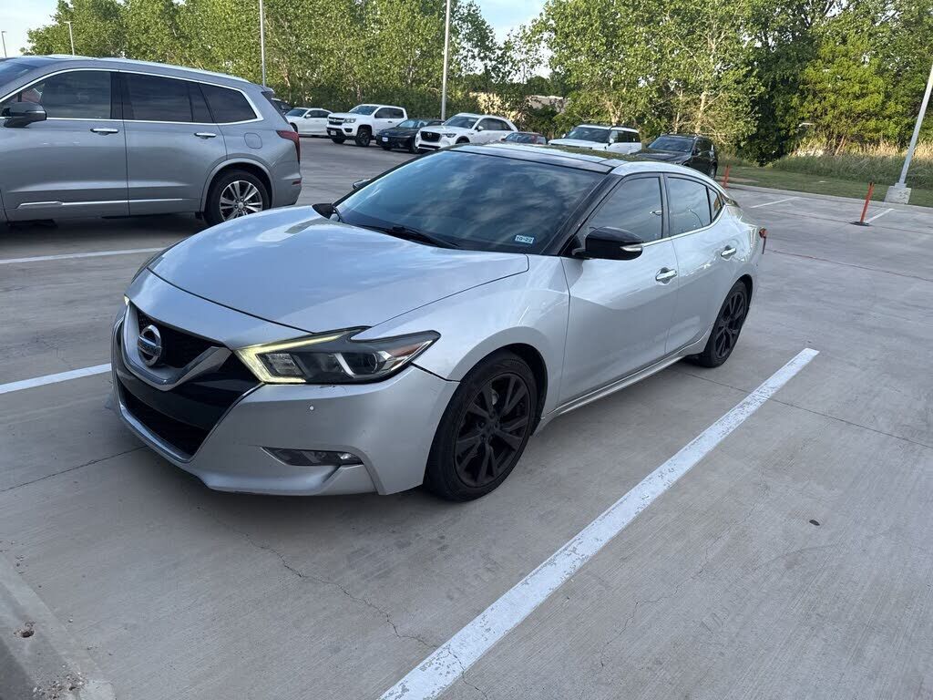 2017 NISSAN Maxima