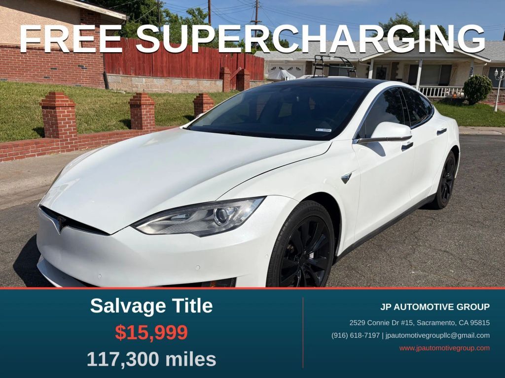 2015 TESLA Model S