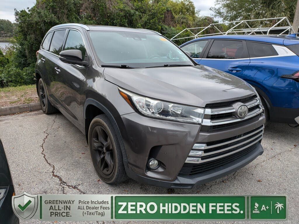 2017 TOYOTA Highlander
