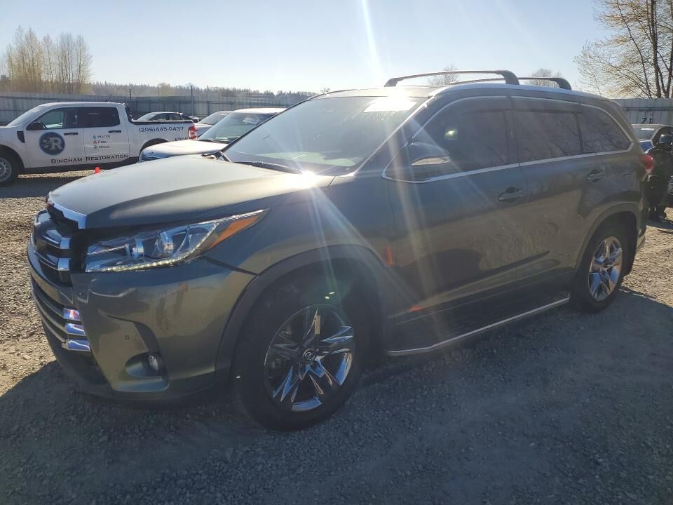 2019 TOYOTA Highlander