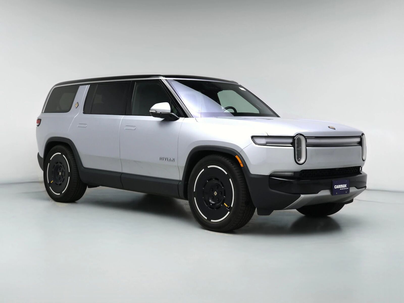 2025 RIVIAN R1S