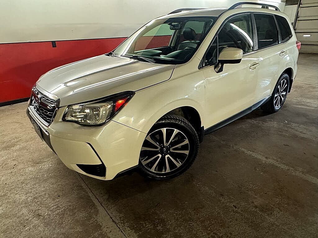 2017 SUBARU Forester