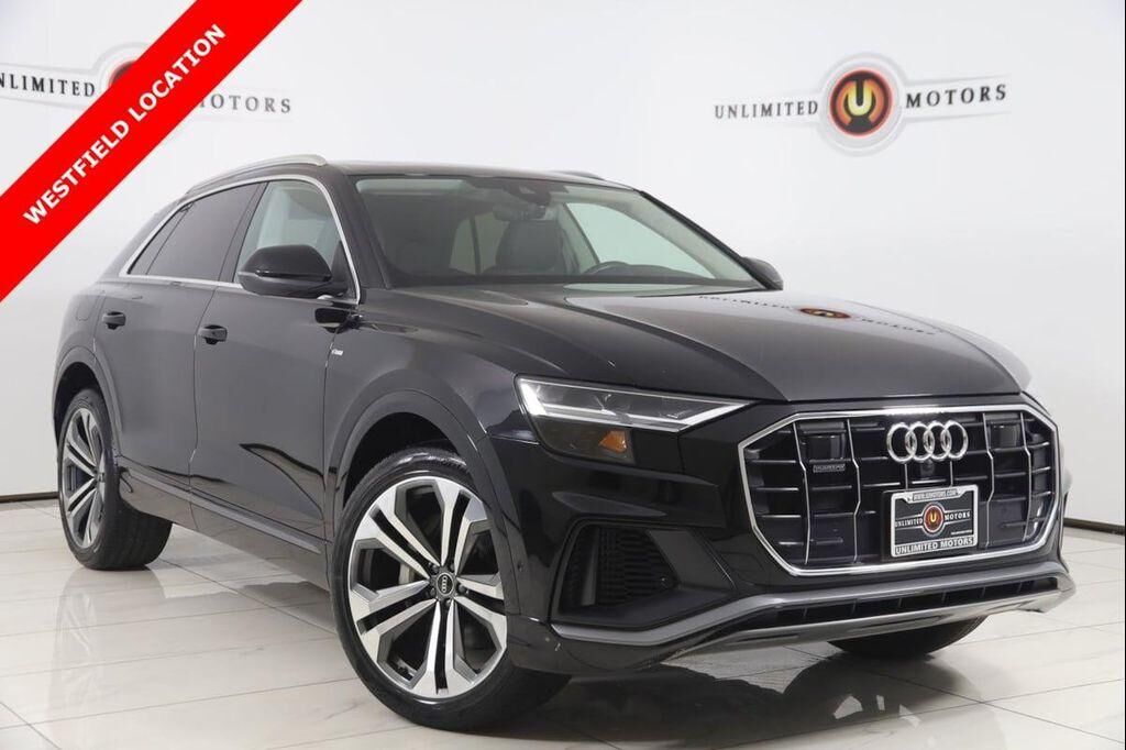 2022 AUDI Q8