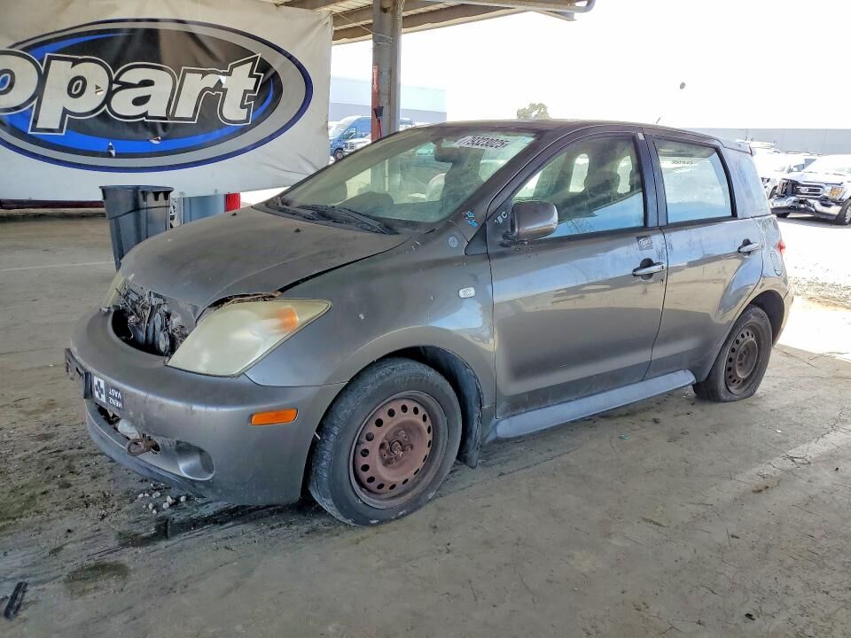 2005 TOYOTA SCION