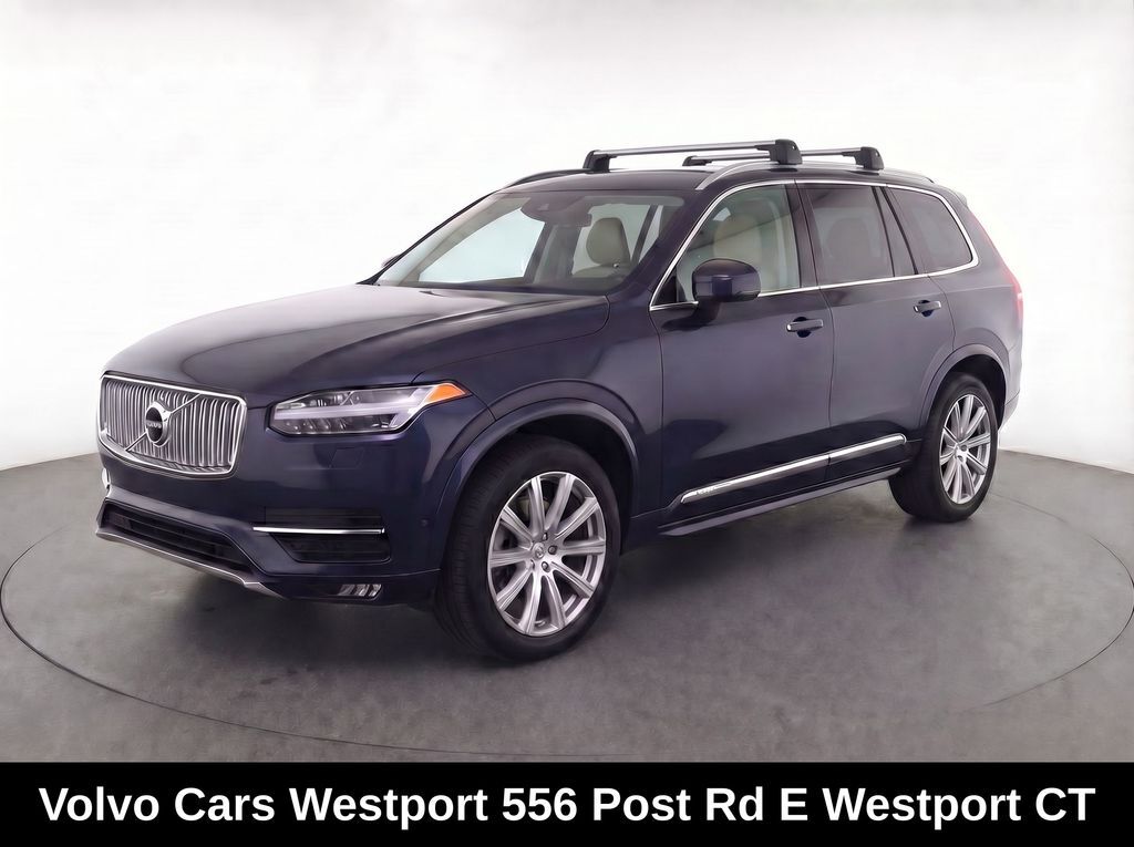 2017 VOLVO XC90