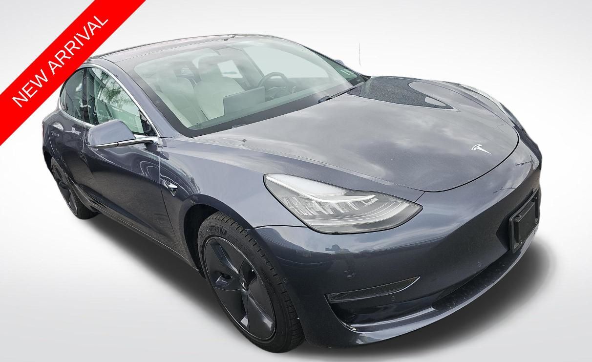 2018 TESLA Model 3