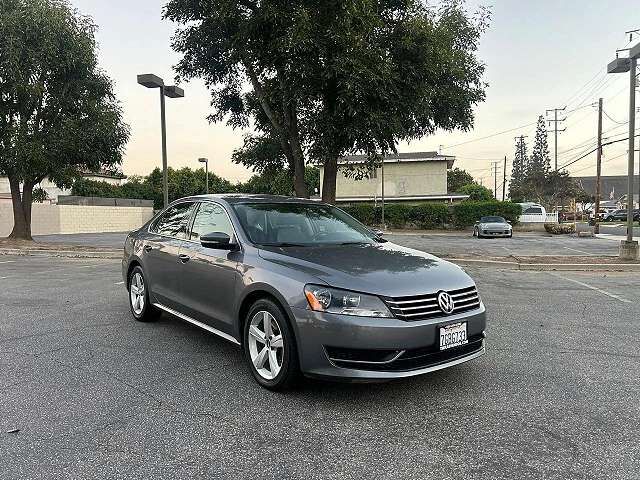 2014 VOLKSWAGEN Passat