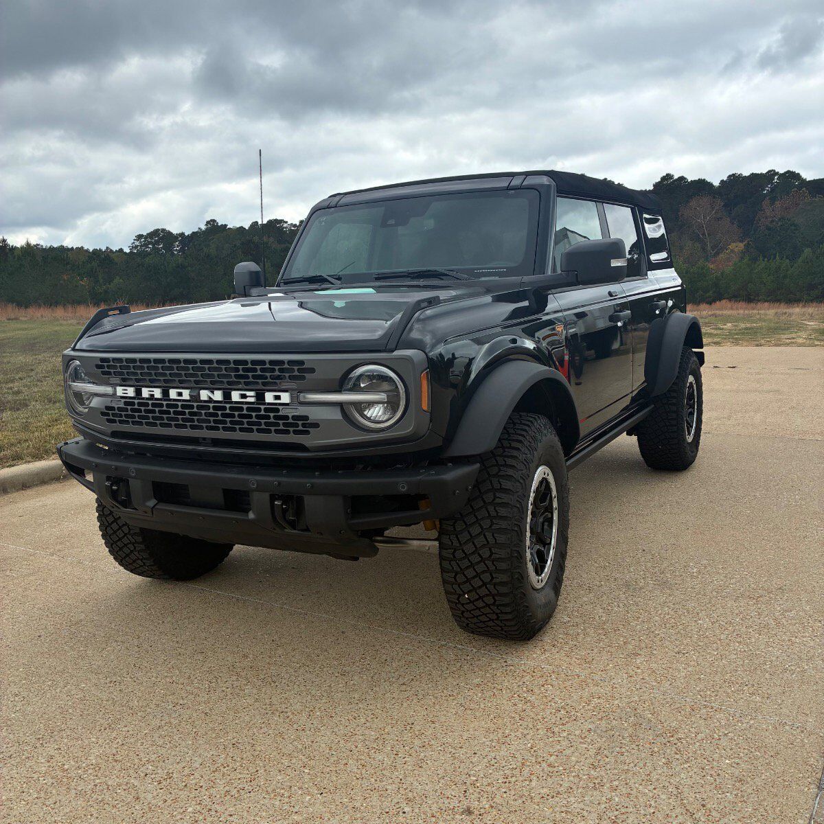 2023 FORD Bronco