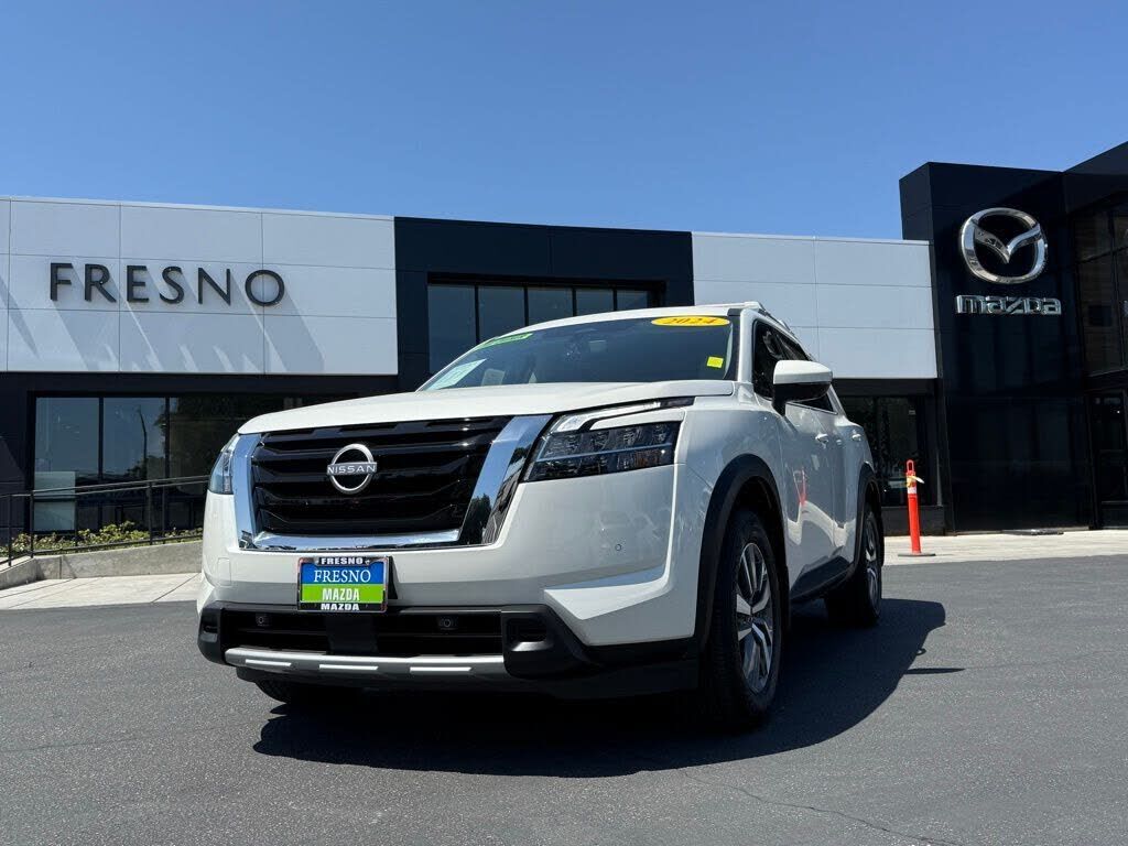 2024 NISSAN Pathfinder
