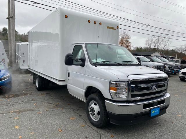 2026 FORD E-350