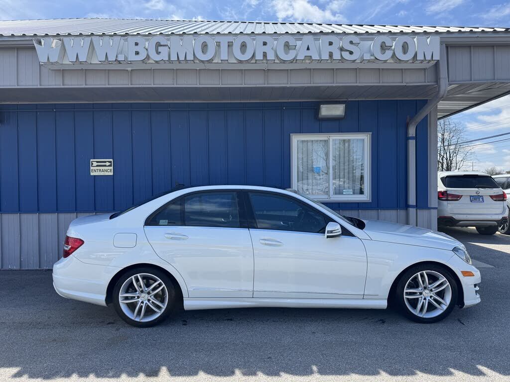 2012 MERCEDES-BENZ C-Class