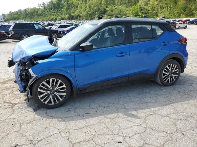 2023 NISSAN Kicks