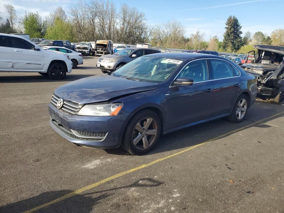 2014 VOLKSWAGEN Passat