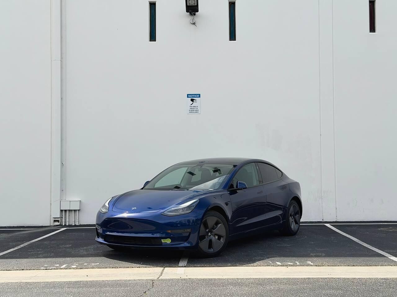 2023 TESLA Model 3