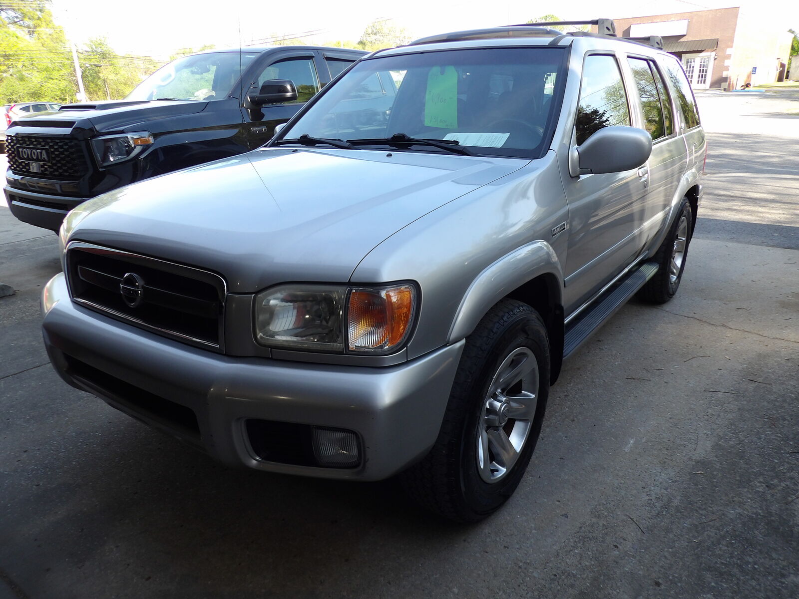 2004 NISSAN Pathfinder