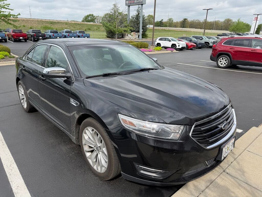 2014 FORD Taurus