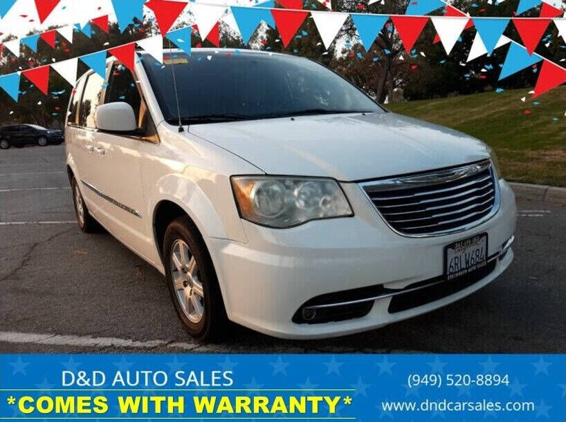 2011 CHRYSLER Town and Country