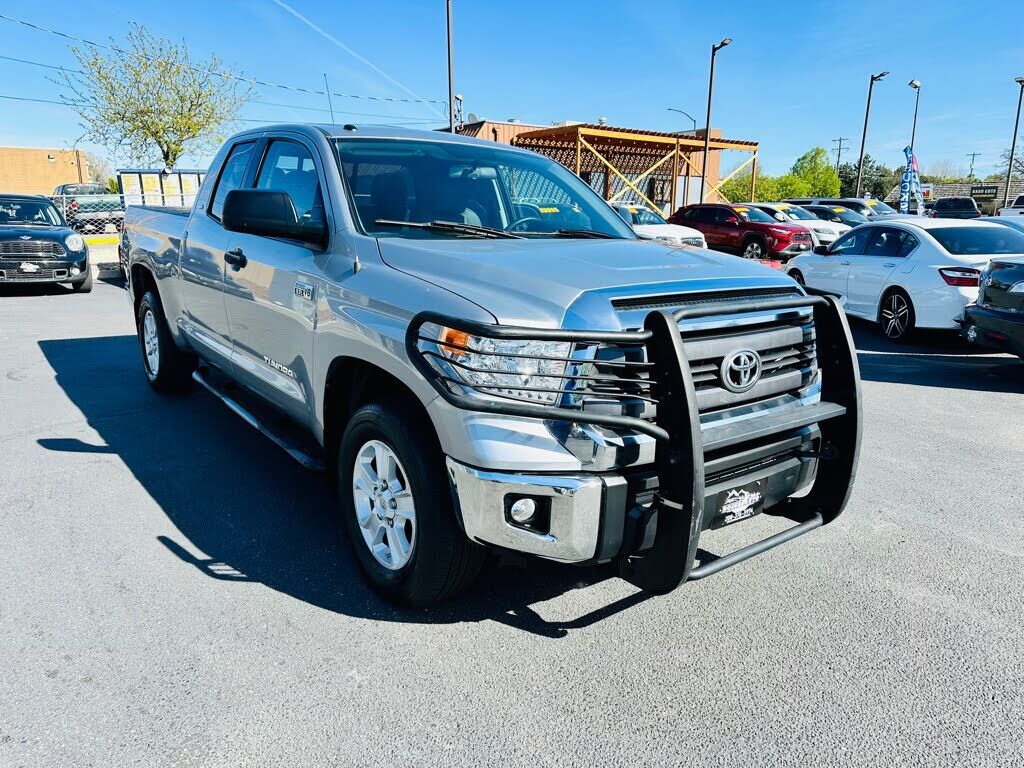 2015 TOYOTA Tundra