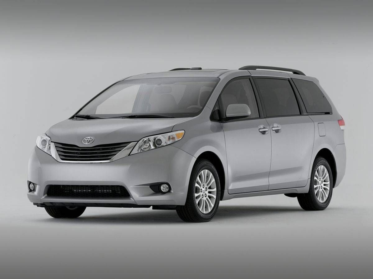 2014 TOYOTA Sienna
