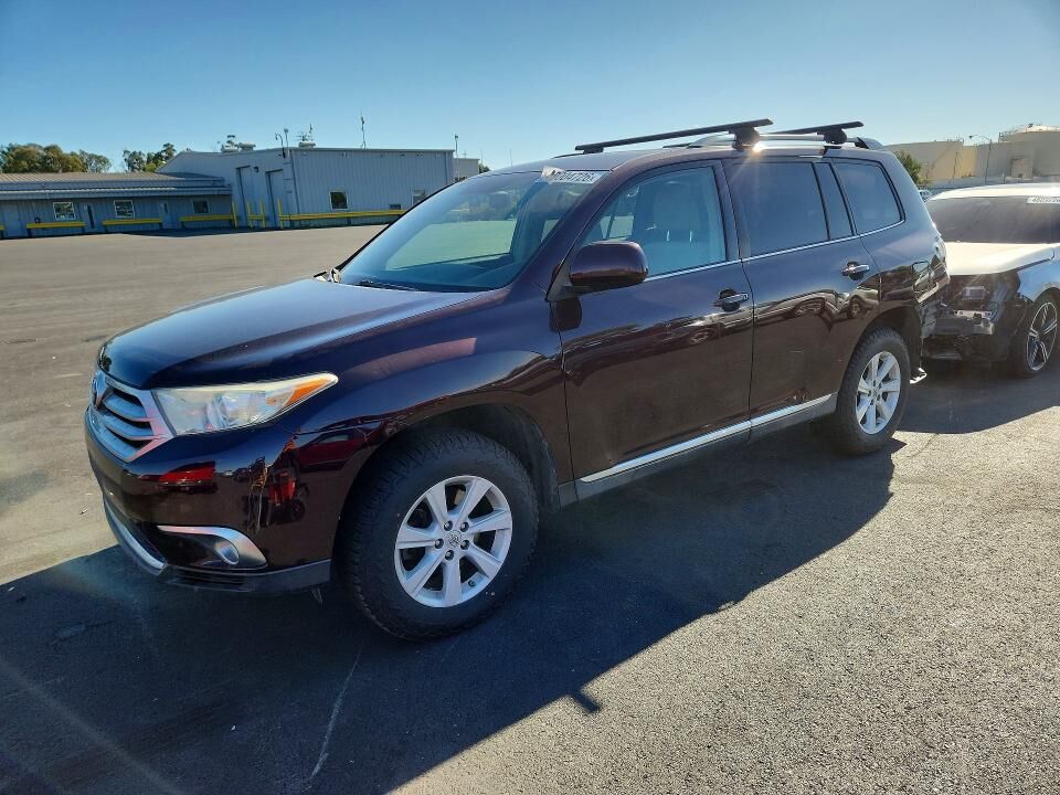2013 TOYOTA Highlander