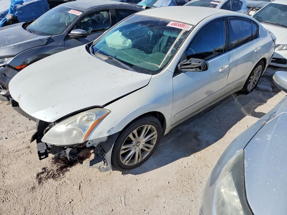 2010 NISSAN Altima