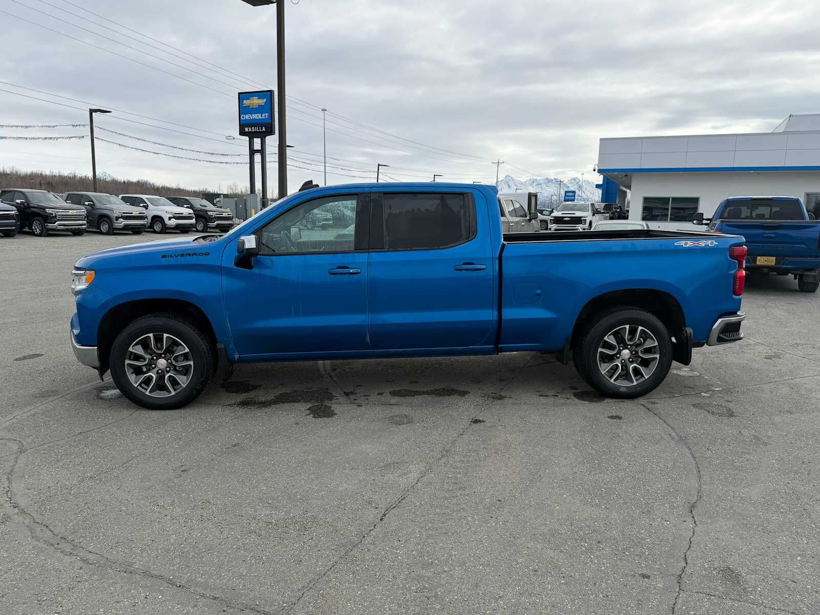 2023 CHEVROLET Silverado