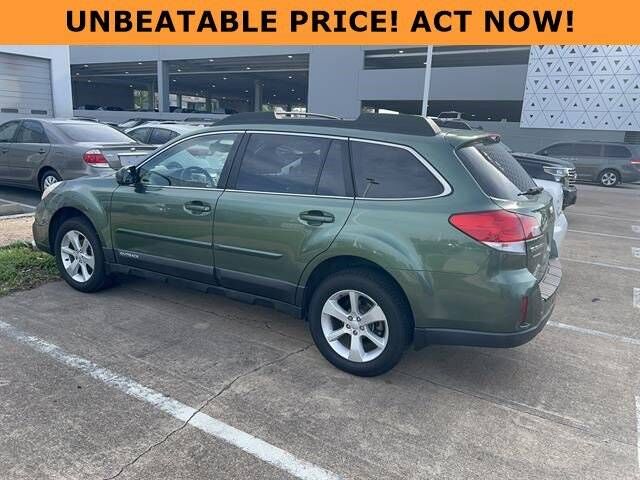 2013 SUBARU Outback
