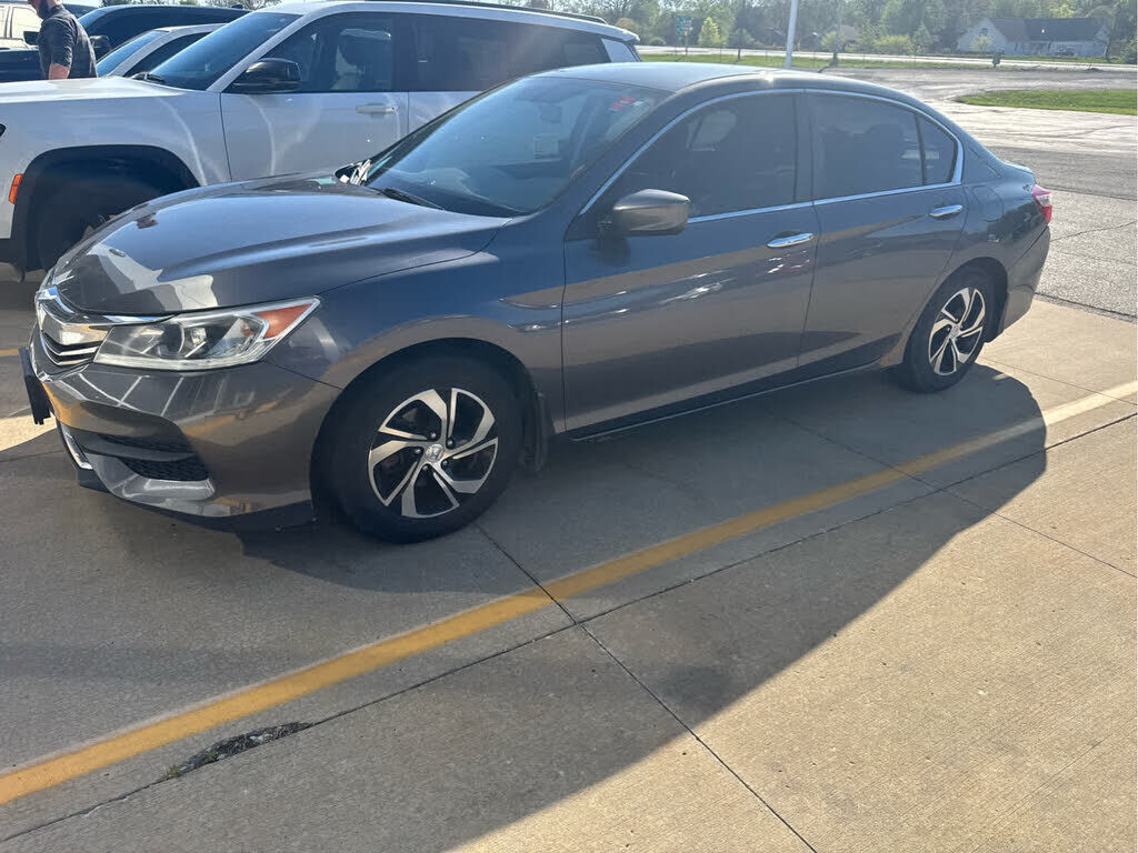 2017 HONDA Accord