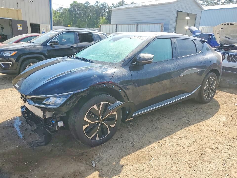 2023 KIA EV6